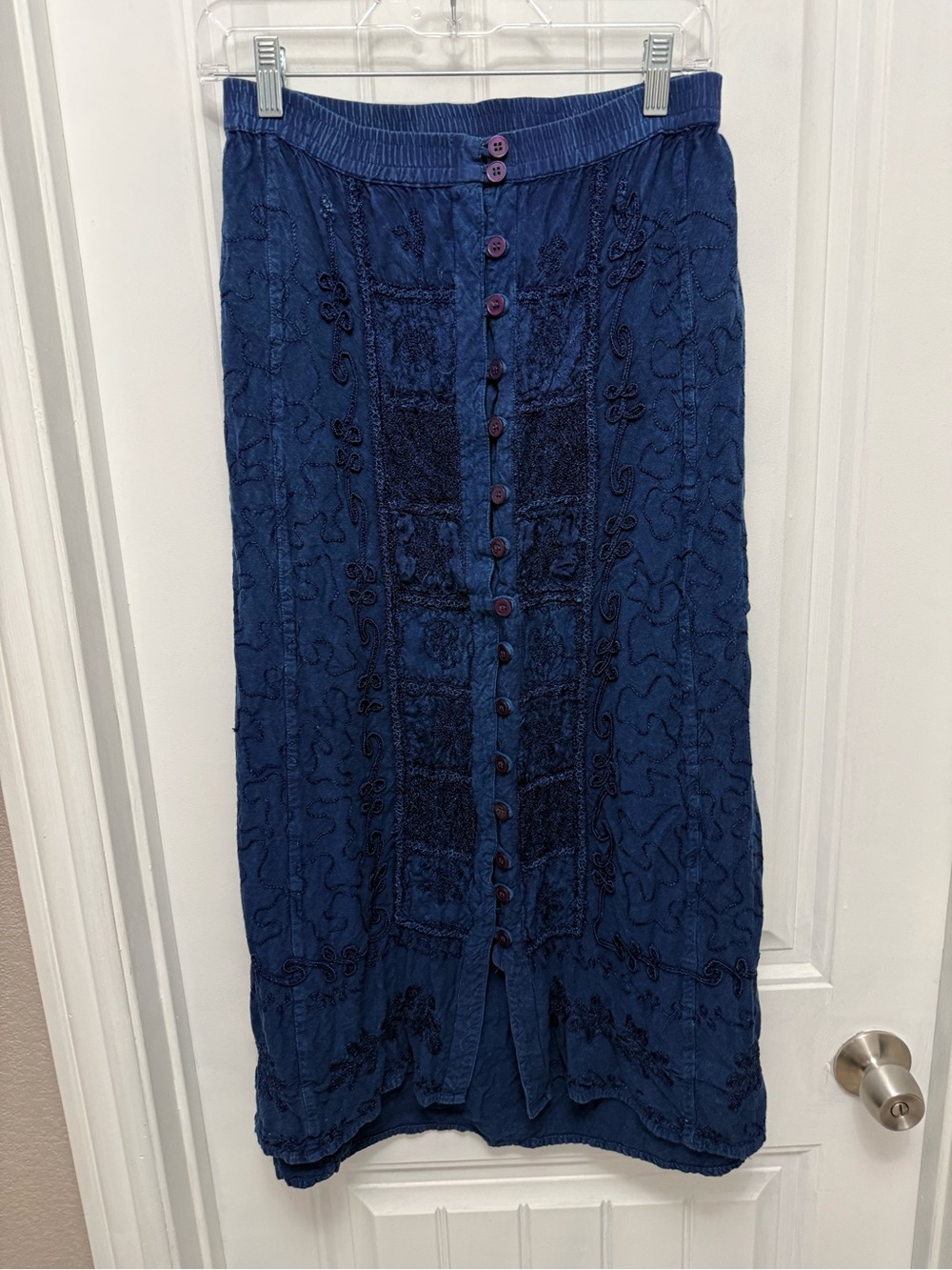 Raviya Maxi Skirt Button Down Beautiful Embroidered Plus Size 1X (26-16)